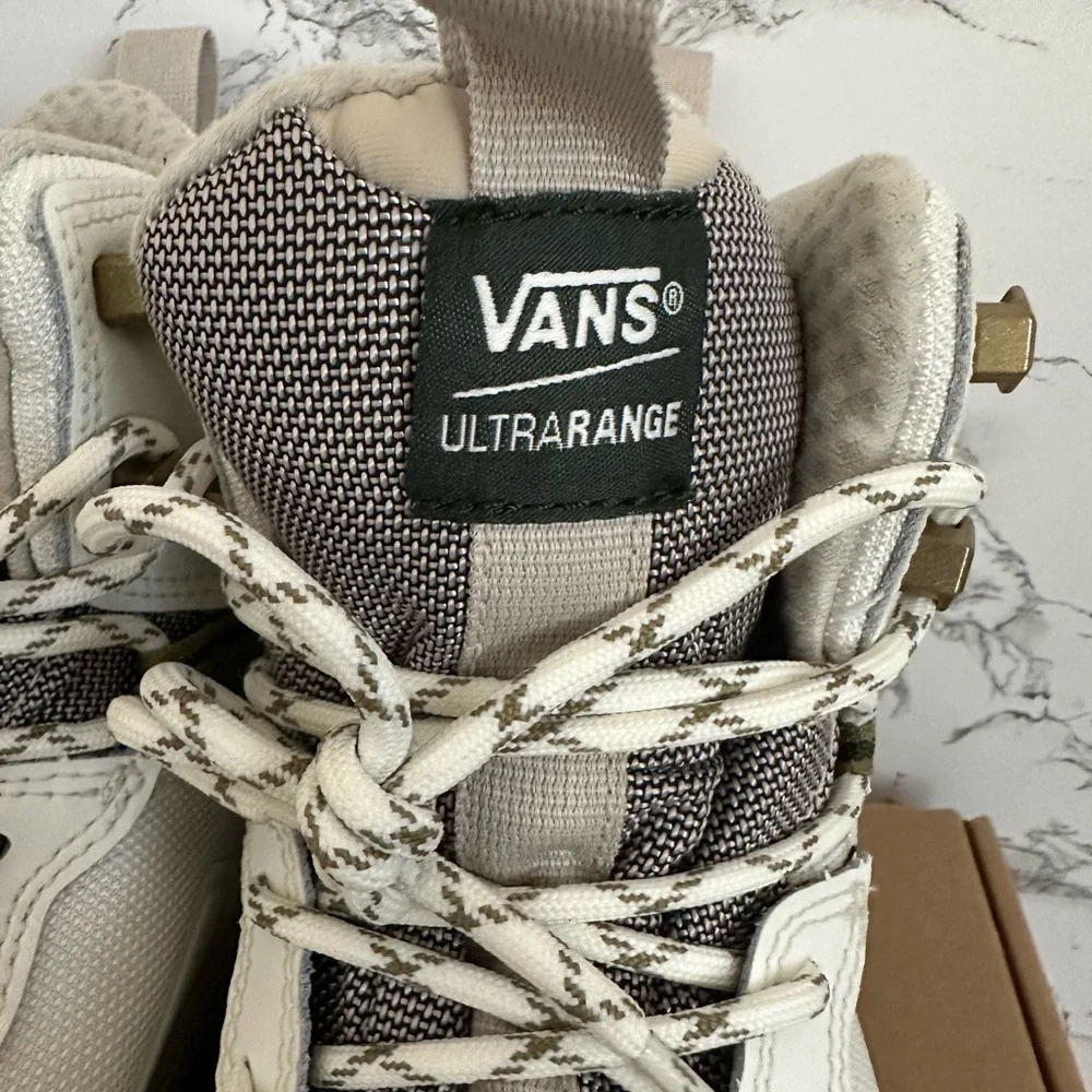 Vans UltraRange EXO Hi Gore-Tex MTE-3 Hiking Trek Snow Boots Women’s Size 10
